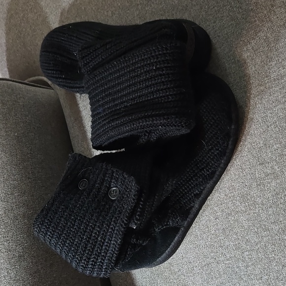 Ugg Cardi - Picture 2 of 5